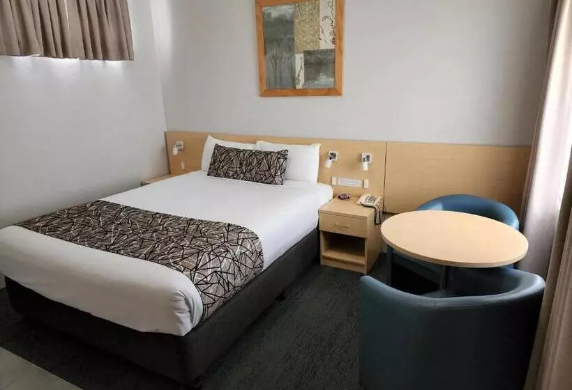 Quarto Economy, Bathurst Motor Inn