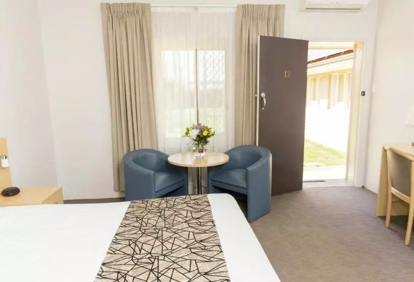 Quarto Economy, Bathurst Motor Inn