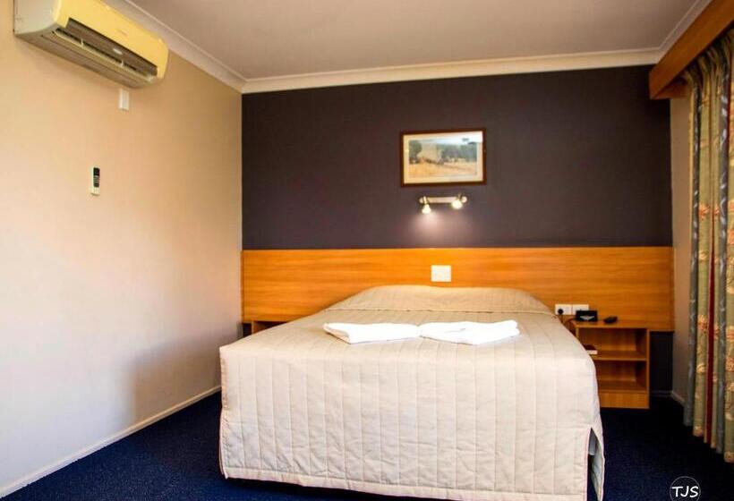 اتاق استاندارد, Sunpalms Motel