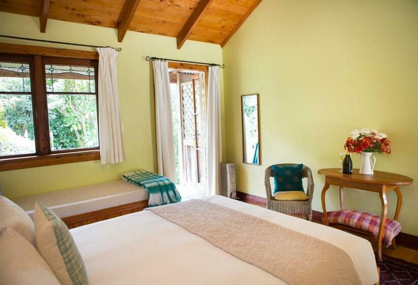 إستوديو قياسى مطلّ علي الحديقة, The Church Accommodation