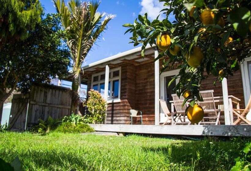 منزل 3 غرف نوم, The Church Accommodation