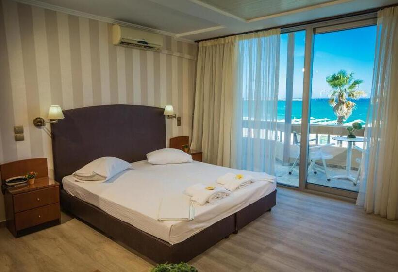 海の見えるスタンダードスタジオ, Theo Beach Hotel Apartments