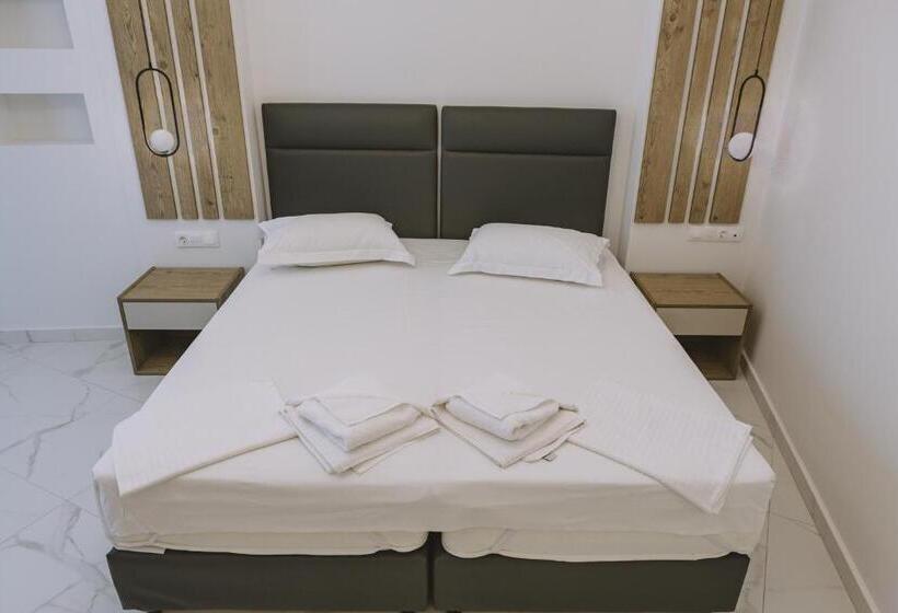 バルコニー付きスタンダードルーム, Theo Beach Hotel Apartments