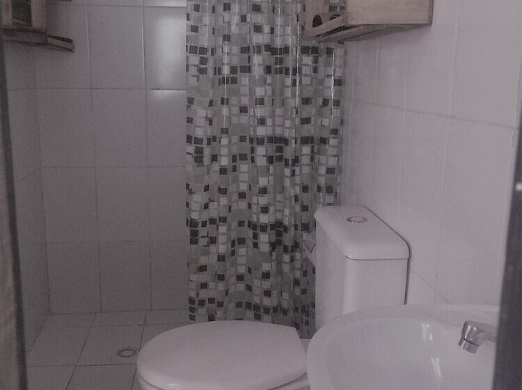 غرفة قياسية ثلاثية, Pousada Caxinguelê