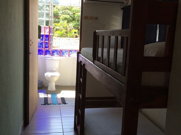 غرفة قياسية رباعية, Pousada Caxinguelê