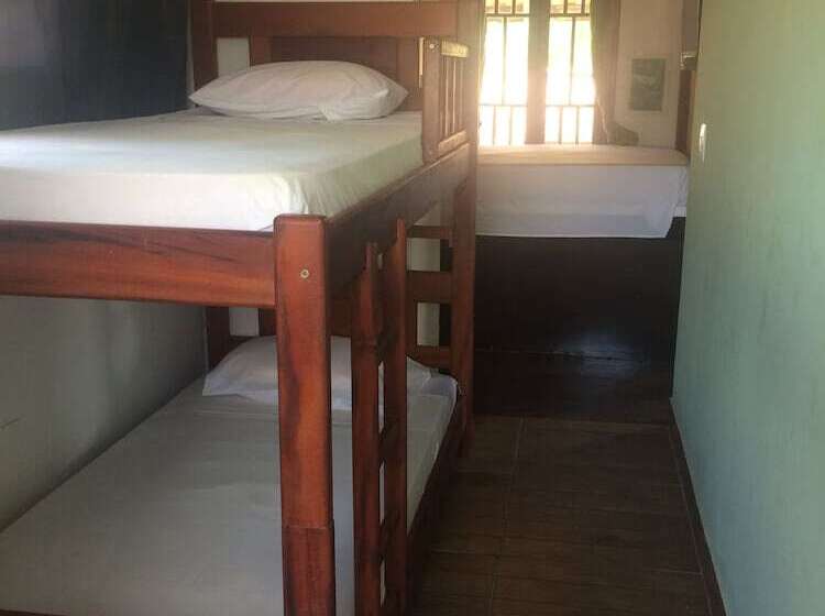 غرفة قياسية رباعية, Pousada Caxinguelê