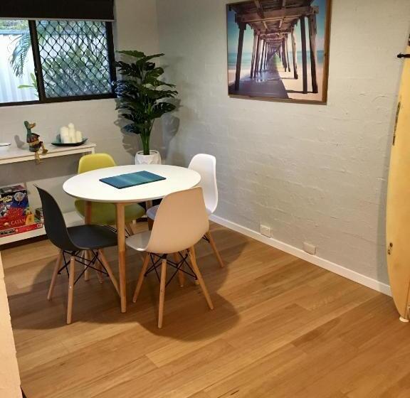 ２ベッドルームデラックスアパートメント, Burleigh Palms Holiday Apartments