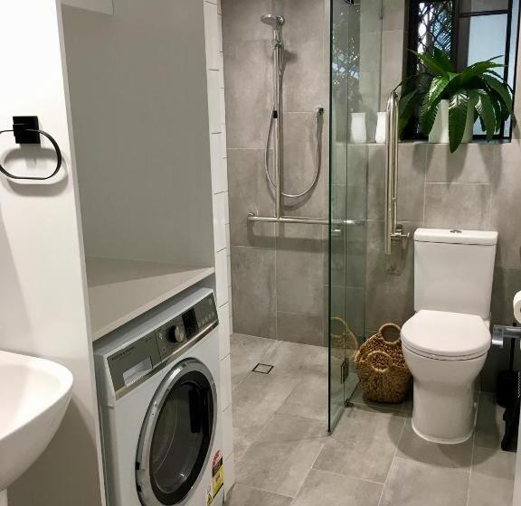 ２ベッドルームデラックスアパートメント, Burleigh Palms Holiday Apartments