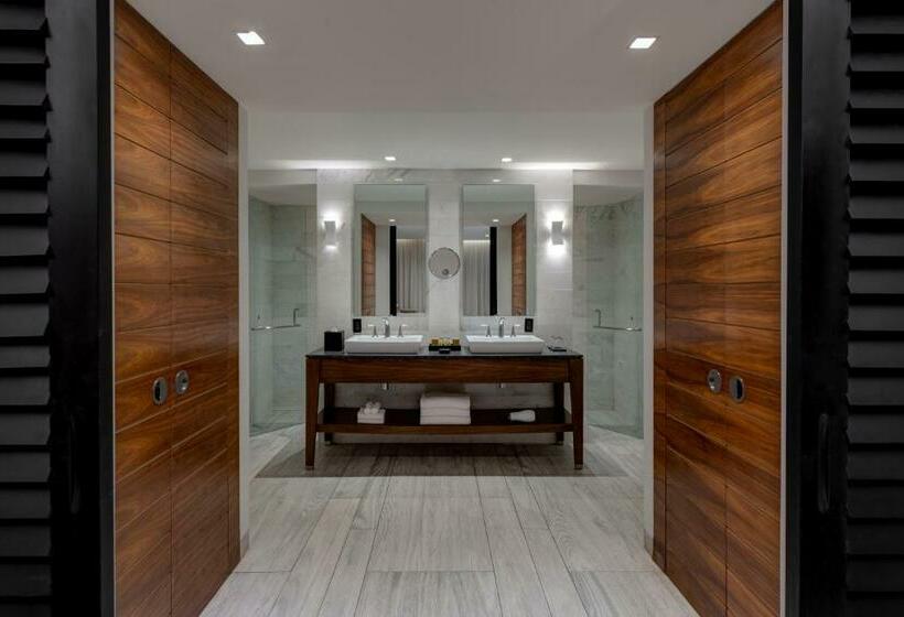 Люкс Вид на Море, Hilton Vallarta Riviera All Inclusive Resort, Puerto Vallarta