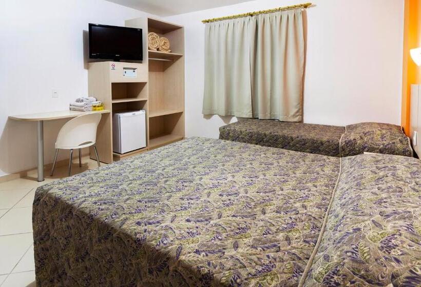 اتاق استاندارد سه نفره, Bella Camboriu