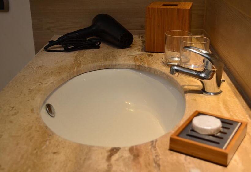 סוויטת ג'וניור, Enjoy San Antonio