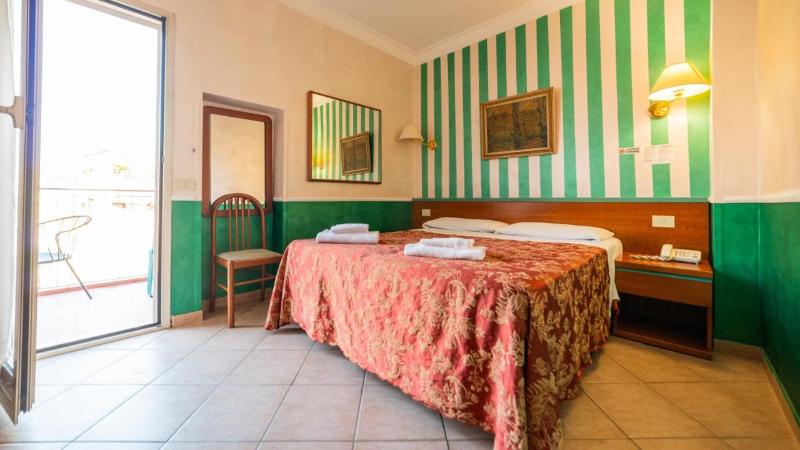 اتاق استاندارد, Center 3