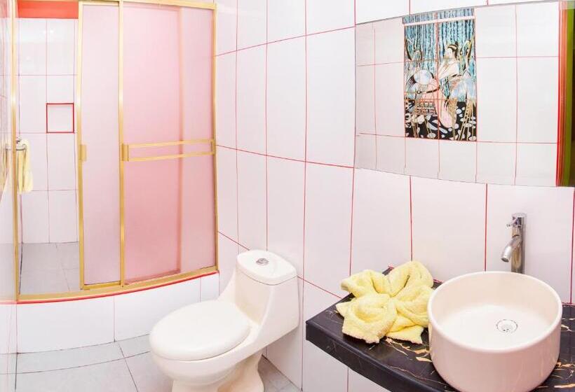 غرفة قياسية ثلاثية, Challaca