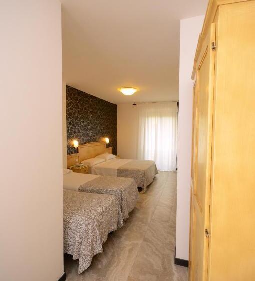 四人标准间, Clinton