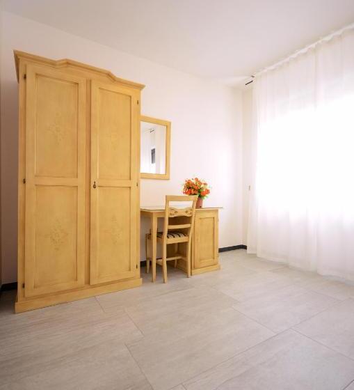 Номер Стандарт Индивидуальный, Clinton