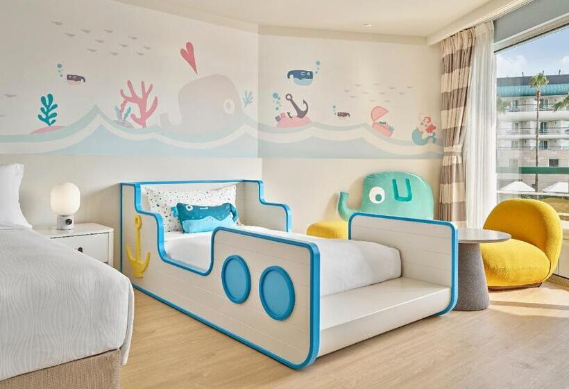 Номер Deluxe Вид на Бассейн, Grand Josun Jeju