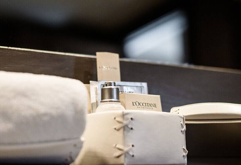 プレミアムルーム, Jackson