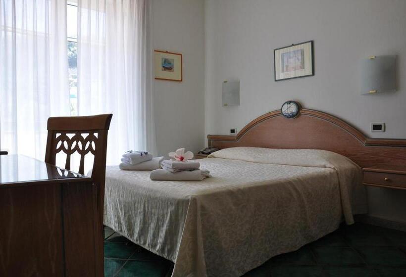 Quarto Comfort, La Marticana