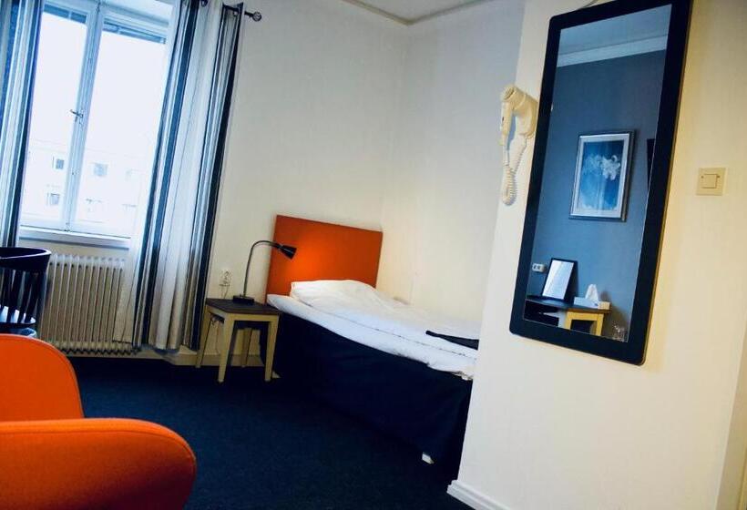 Номер Стандарт Индивидуальный, Lindesbergs Stadshotell