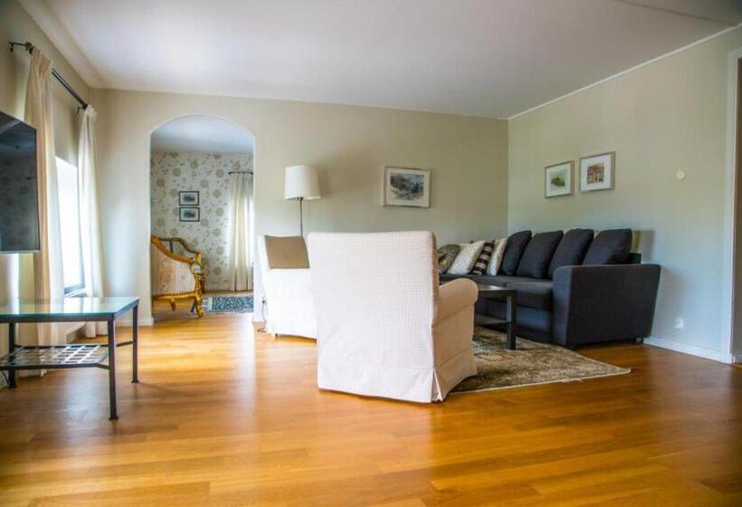 Люкс, Lindesbergs Stadshotell