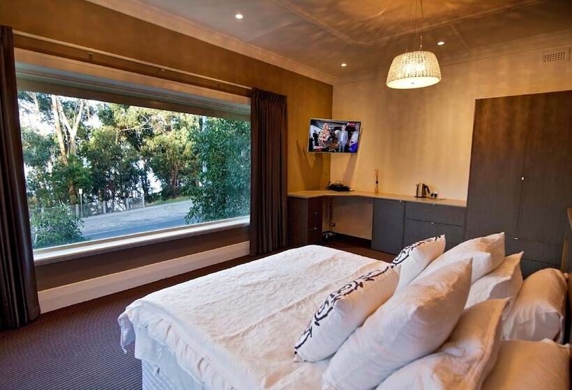 Президентский Люкс, Lorne