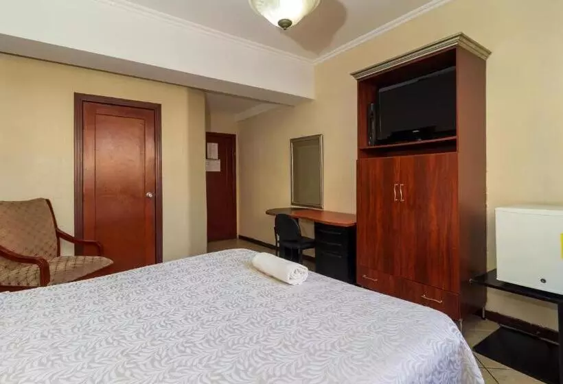 اتاق استاندارد یک نفره, Malecon Inn