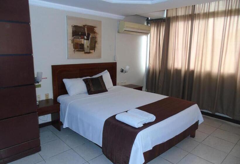 غرفة قياسية مزوَّدة بجاكوزي, Malecon Inn