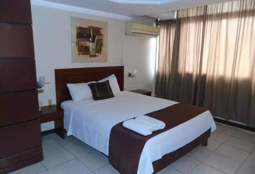 اتاق استاندارد با وان آب گرم, Malecon Inn
