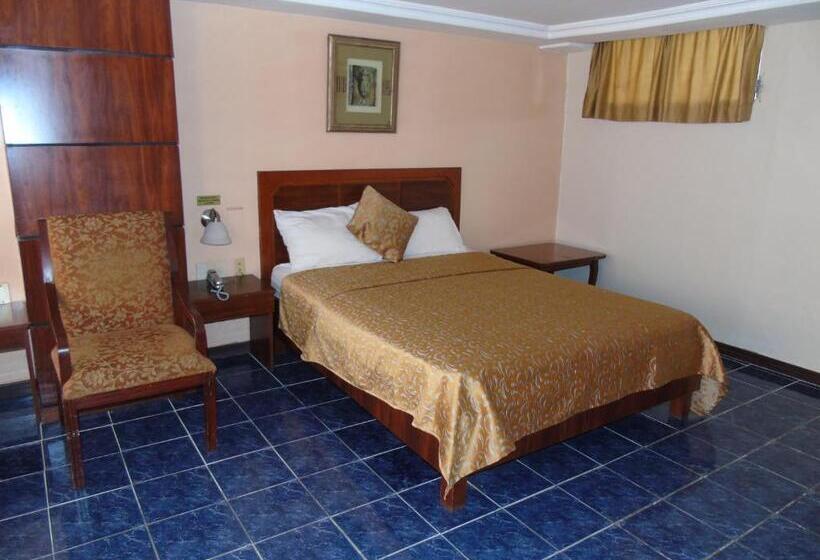 غرفة قياسية, Malecon Inn