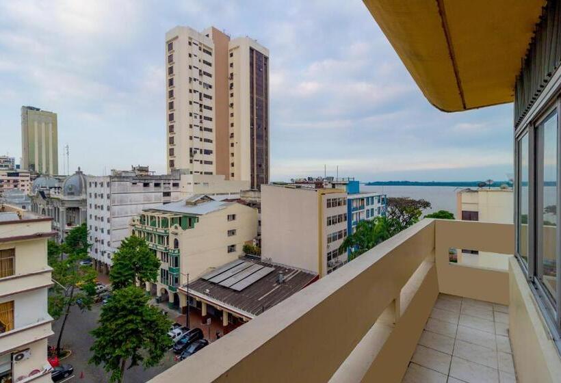 غرفة قياسية ثلاثية, Malecon Inn