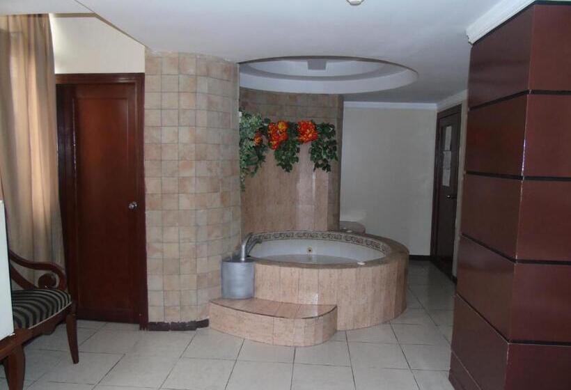 غرفة قياسية مزوَّدة بجاكوزي, Malecon Inn