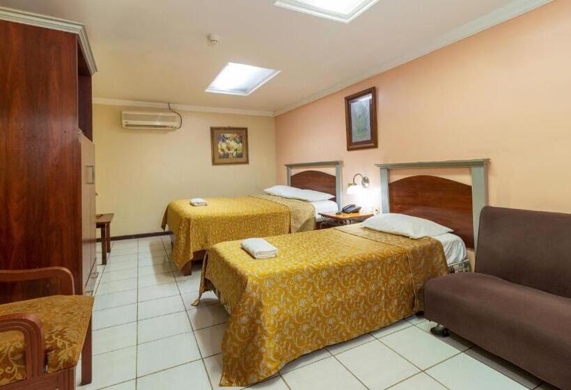 Номер Стандарт, Malecon Inn