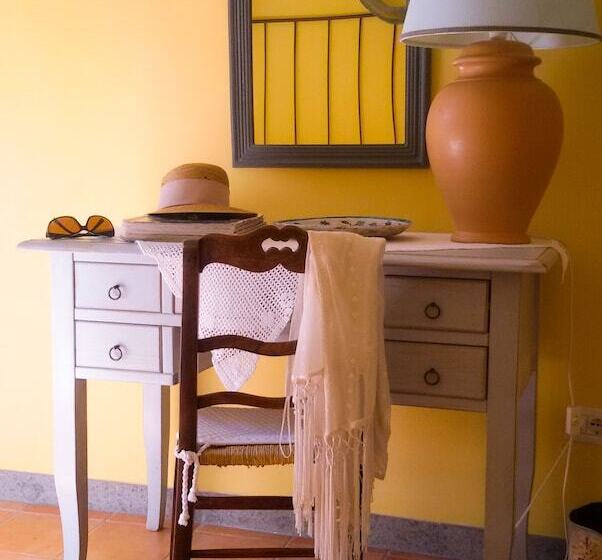 חדר קלאסי, Marulivo