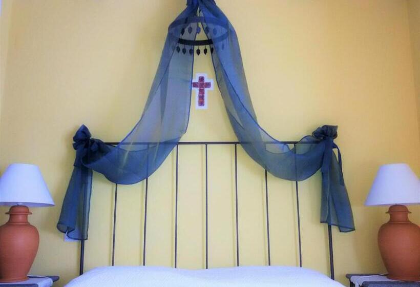 חדר קלאסי, Marulivo