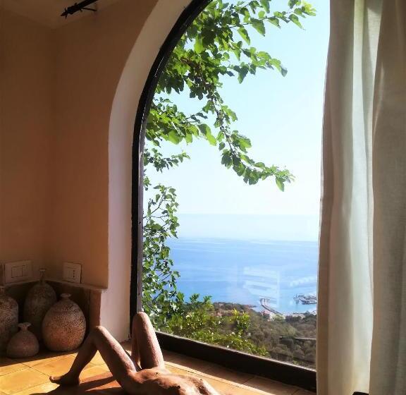 דירת חדר עם טרסה, Marulivo