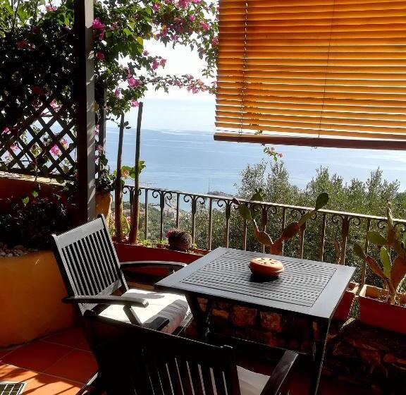 דירת חדר עם טרסה, Marulivo