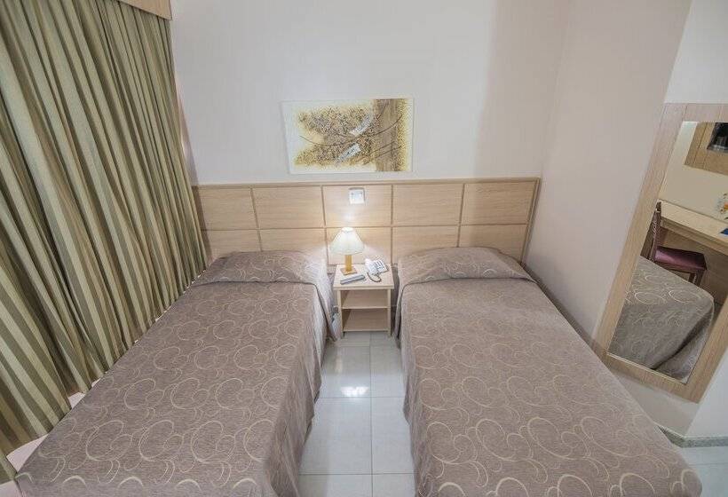 Quarto standard, Nacional Inn São Carlos & Convenções