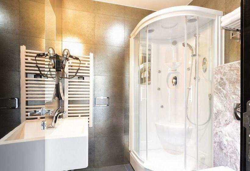 سوییت لوکس, Nova City Garni Hotel Signature Collection