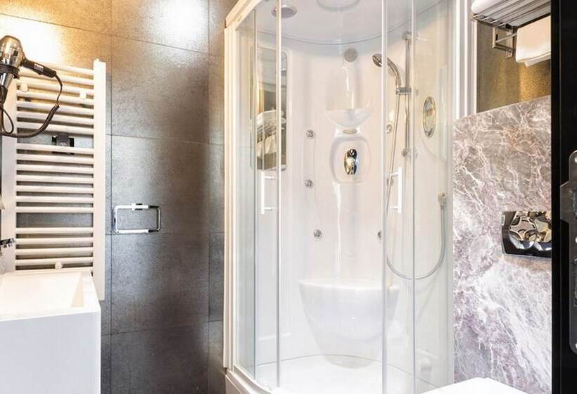 سوییت لوکس, Nova City Garni Hotel Signature Collection