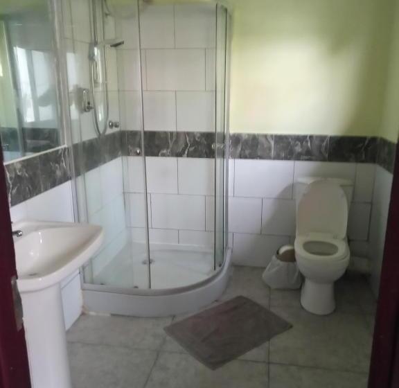 Семейный Номер, Omanye Lodge