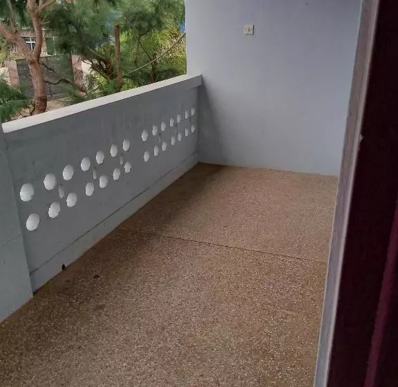 استودیو استاندارد با بالکن, Omanye Lodge