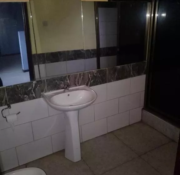 استودیو استاندارد با بالکن, Omanye Lodge