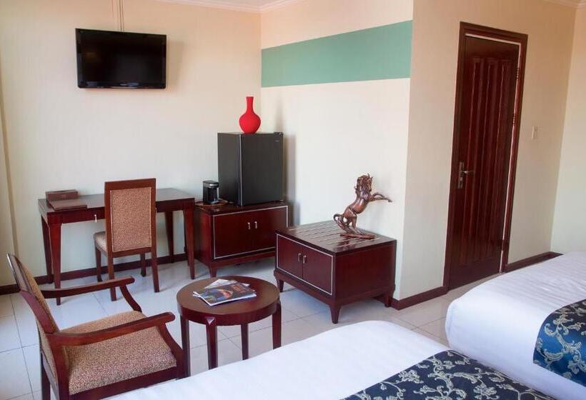 اتاق استاندارد چهار تخته, Palacio