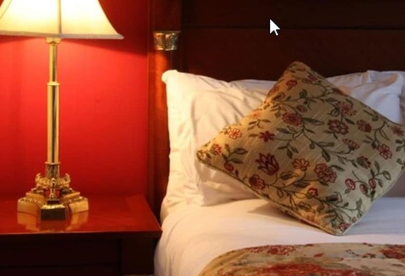 Номер Стандарт, Racket Hall Country House