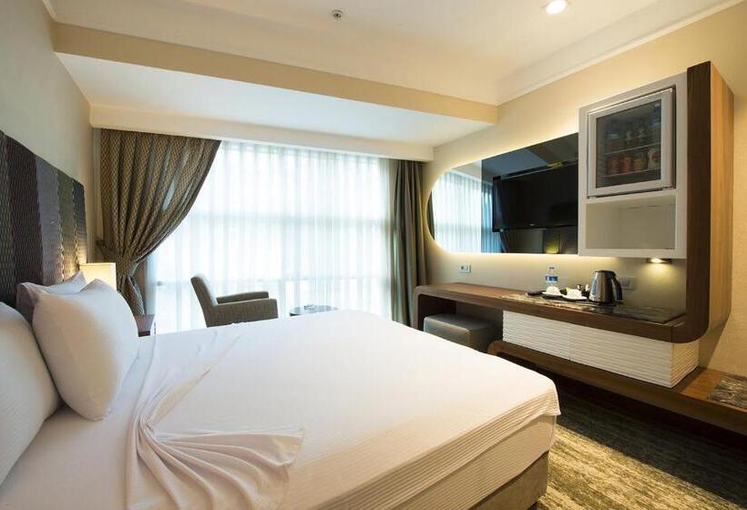 חדר סטנדרט, Ramada By Wyndham Gemli̇k