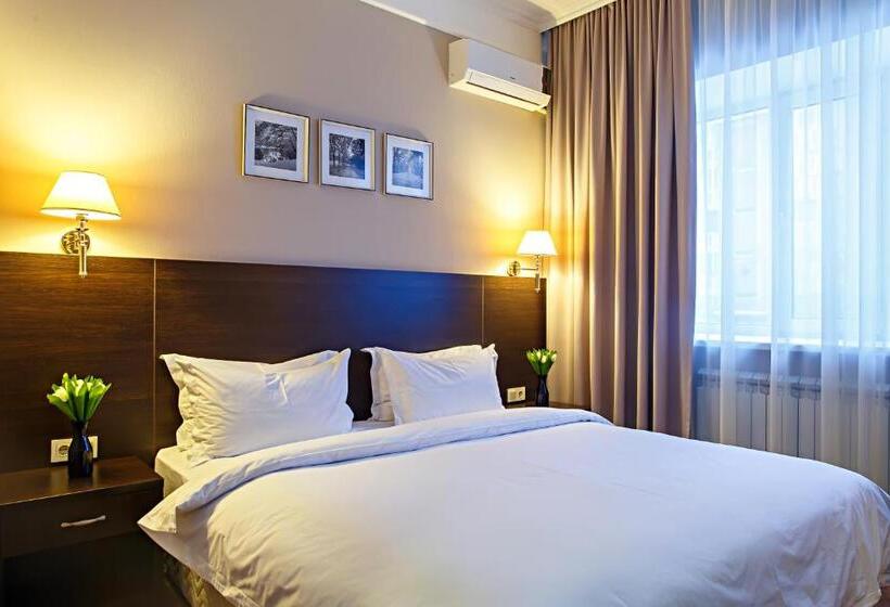 اتاق سوپریور با تخت بزرگ, Red Village