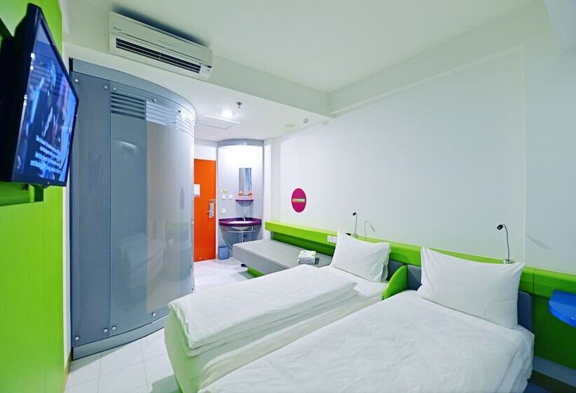 חדר סטנדרט נוף לעיר, Singaraja Hotel   Chse Certified