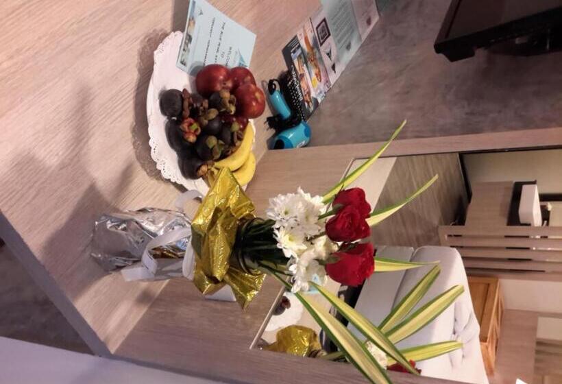 غرفة عائلية, The Blue Pearl Kata