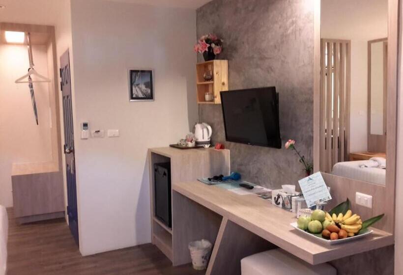 غرفة عائلية, The Blue Pearl Kata