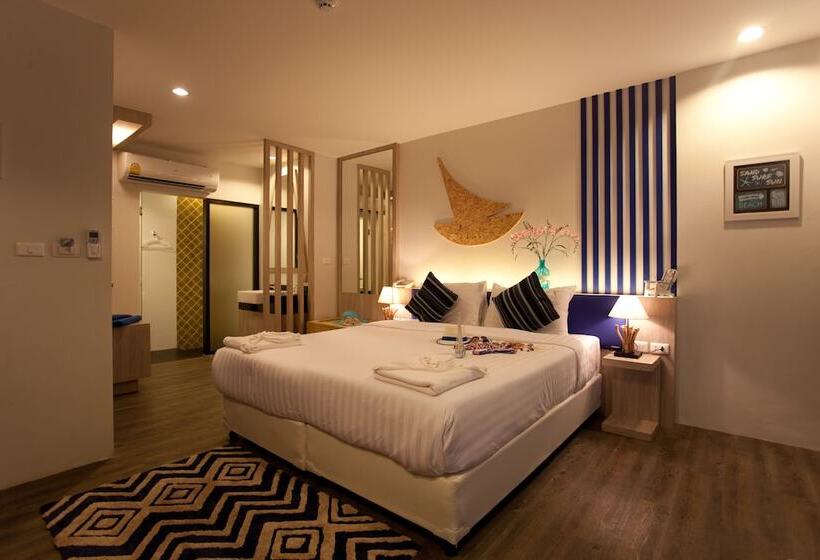 غرفة ديلوكس مزودة بشرفة, The Blue Pearl Kata